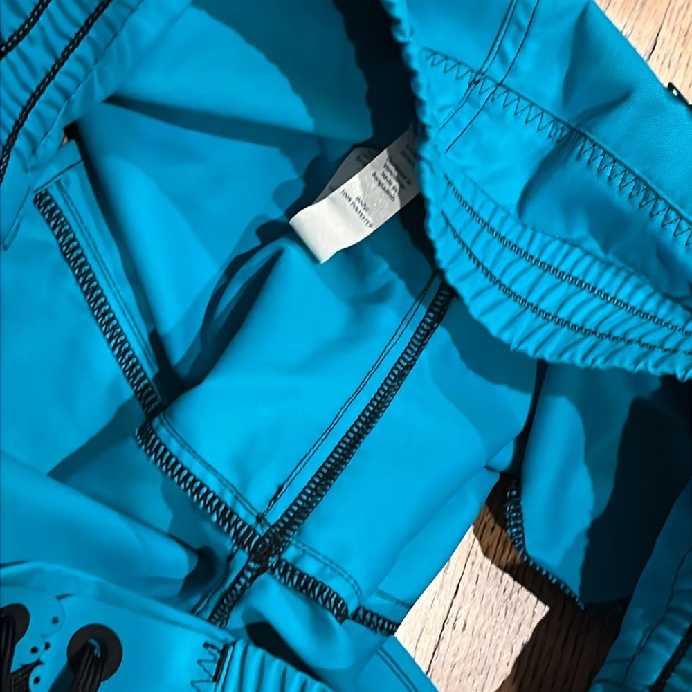 LuLulemon Shorts - Picture 5 of 10